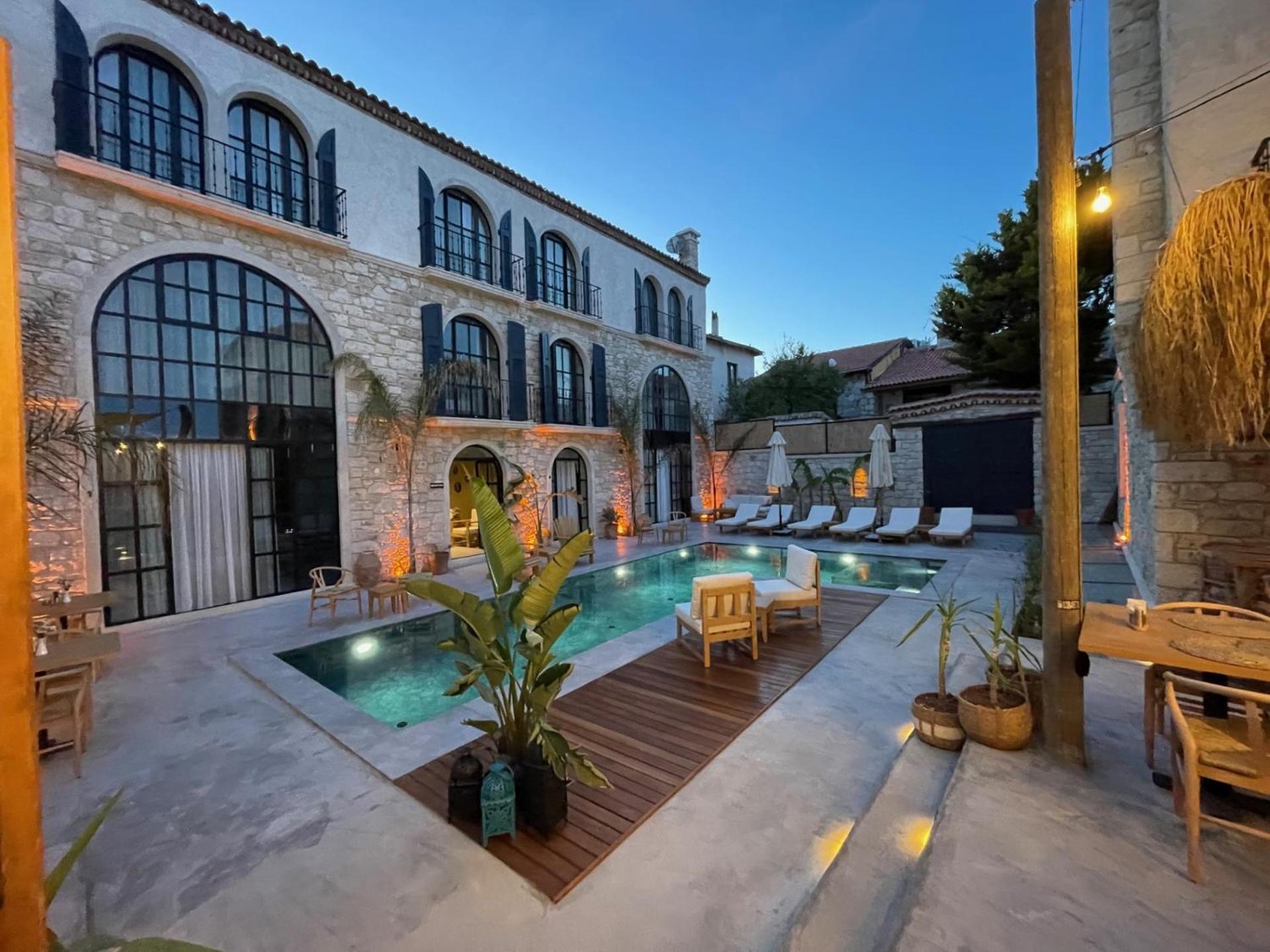 Rhea Alacati Boutique Hotel Exterior photo