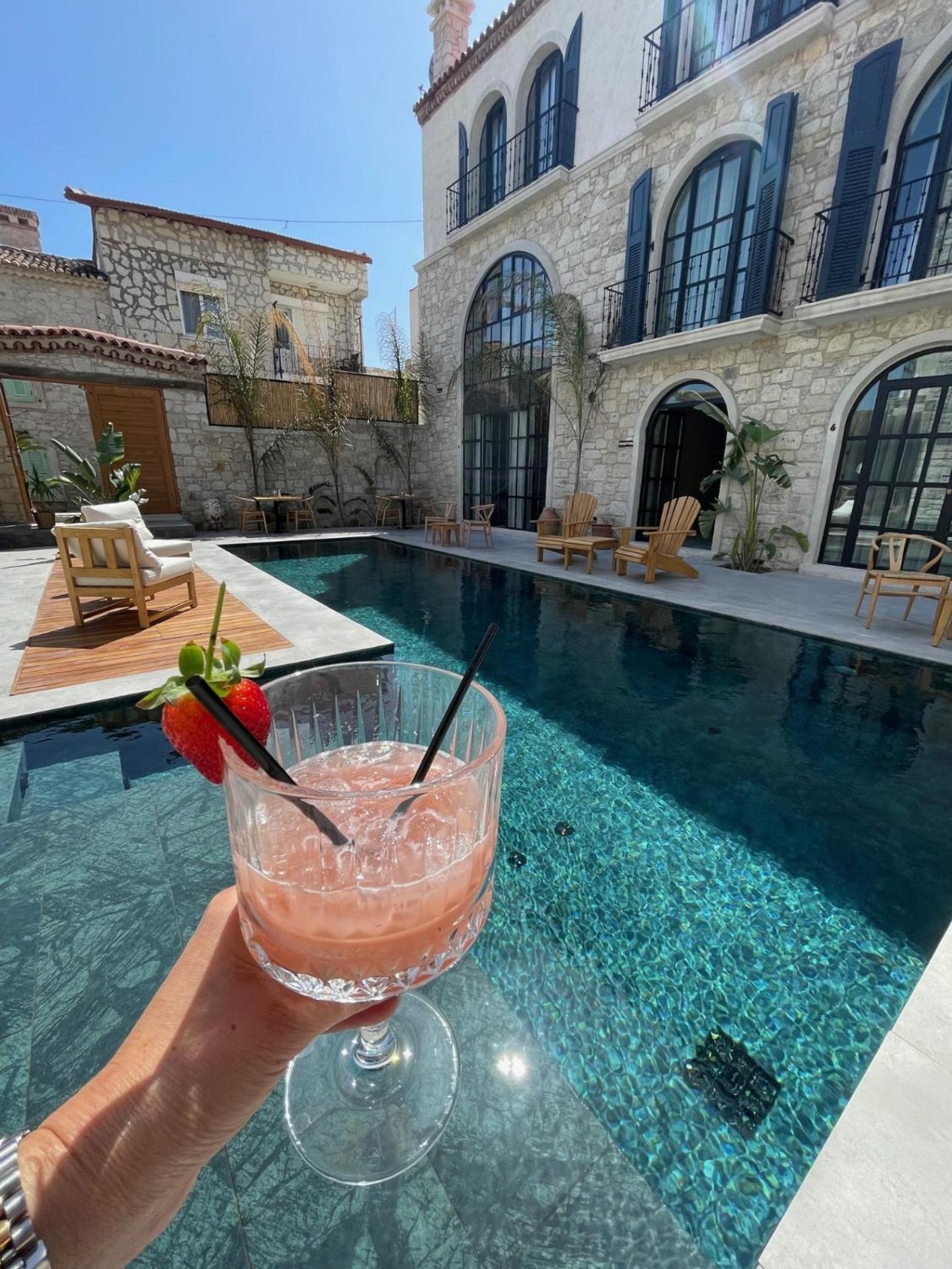 Rhea Alacati Boutique Hotel Exterior photo